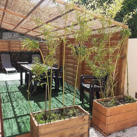 Location Vacances T4 Bas De Villa Toulon Exterior photo