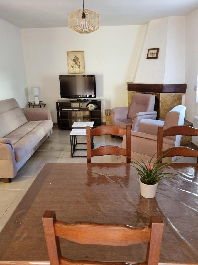 Location Vacances T4 Bas De Villa Toulon Exterior photo